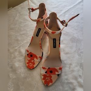 Nine West Womens Floral Print Ankle Strap Block Heel Sandals